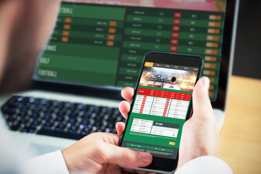 Choose from hundreds of top-rated casino games and slots 8
